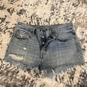 Levi’s 501 denim shorts size 29